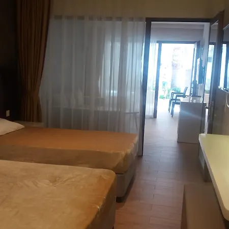 Mirage World Otel 4*