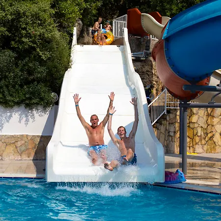 Mirage World Otel 4*