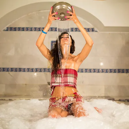 Mirage World Otel