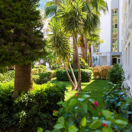 Mirage World Otel
