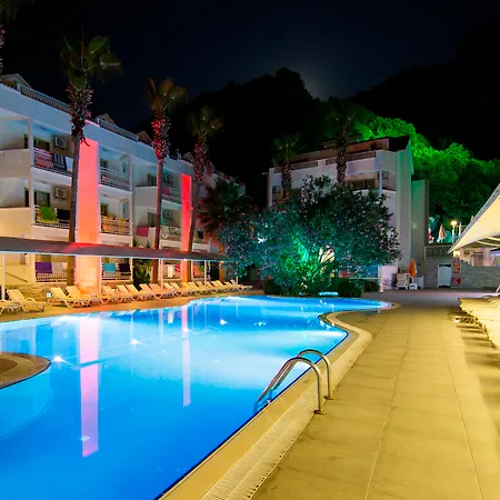 Mirage World Otel 4*