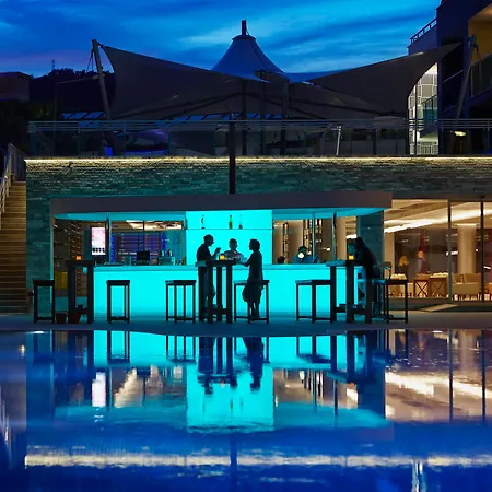 Mirage World Otel