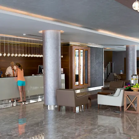 Отель Mirage World