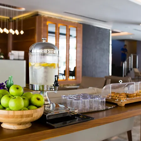 Mirage World Отель