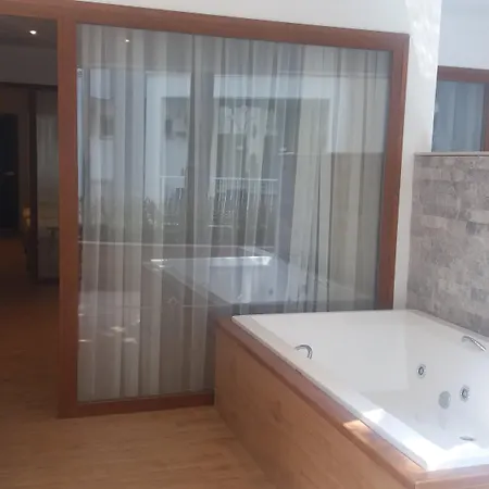 Mirage World Szálloda 4*