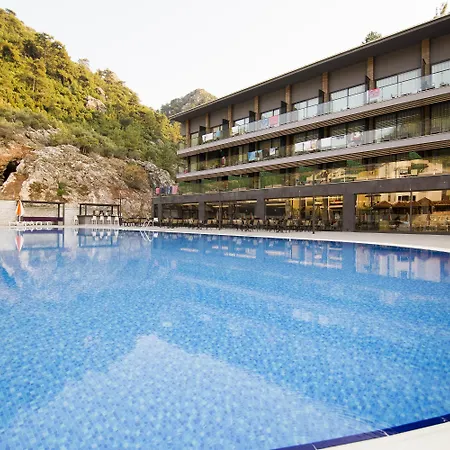 Mirage World 4* İçmeler