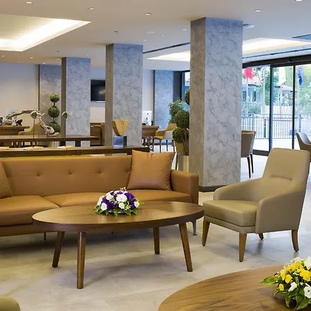 Hotel Mirage World İçmeler